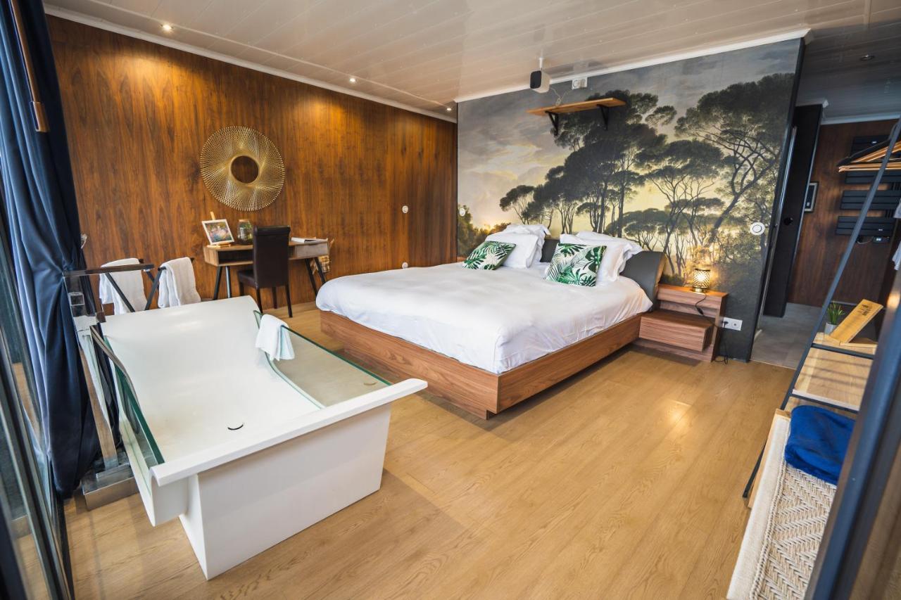 L'Escale Royale - Nid d'amour sur l'eau avec Jacuzzi à 40 min de Paris Saint-Martin-la-Garenne Esterno foto